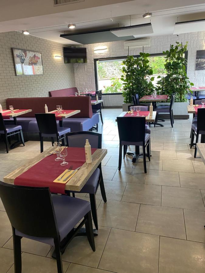 Hotel Restaurant Vesontio 3*